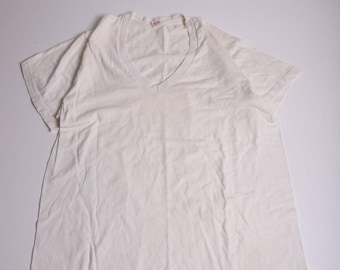 Vintage 70s Hanes Made in USA Single Stitch Deep V Neck White Shirt size XL