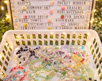 Pulseras sorpresa Scoops, Lucky Scoops, más de 20 artículos, pulseras elegantes con dijes + artículos de papelería y accesorios lindos, regalo gratis con cada pedido