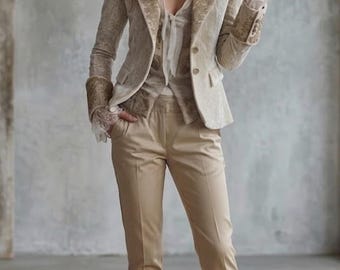 Victorian Vintage Style Velvet Coat for Women – Elegant Statement Coat