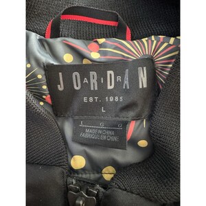 VTG Nike Air Jordan grote bomberjack met volledige ritssluiting en vuurwerk. Pre Loved L afbeelding 3