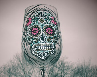 Sugar skull wine glass (hand painted)