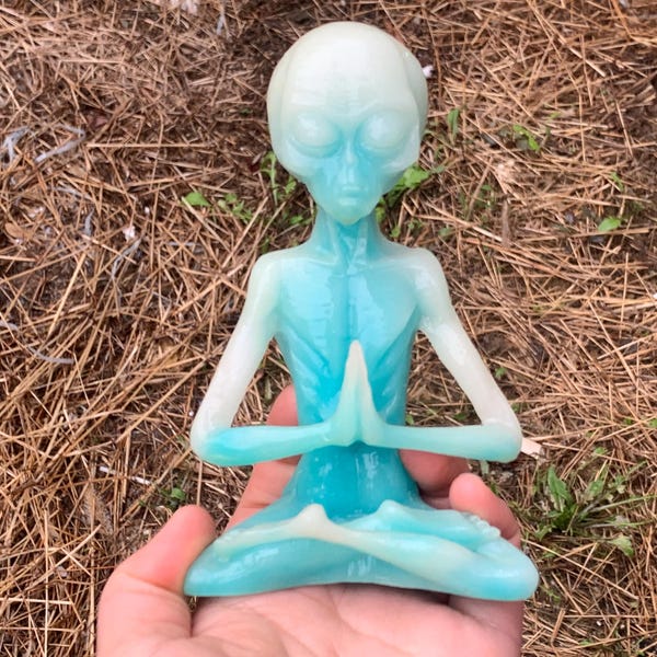 Hand Carved blue Luminous Quartz Crystal Alien Specimen: Home Decor (5.9")