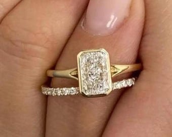 Yellow Gold Radiant Cut Wedding Set , Radiant Bridal Set, Moissanite Radiant Cut Bridal Set, Moissanite bridal Set, Yellow Gold Ring Gift
