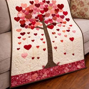 Tree of love 3079D Quilt Pattern – Scrappy Heart Applique Wall Hanging (Printed Paper)