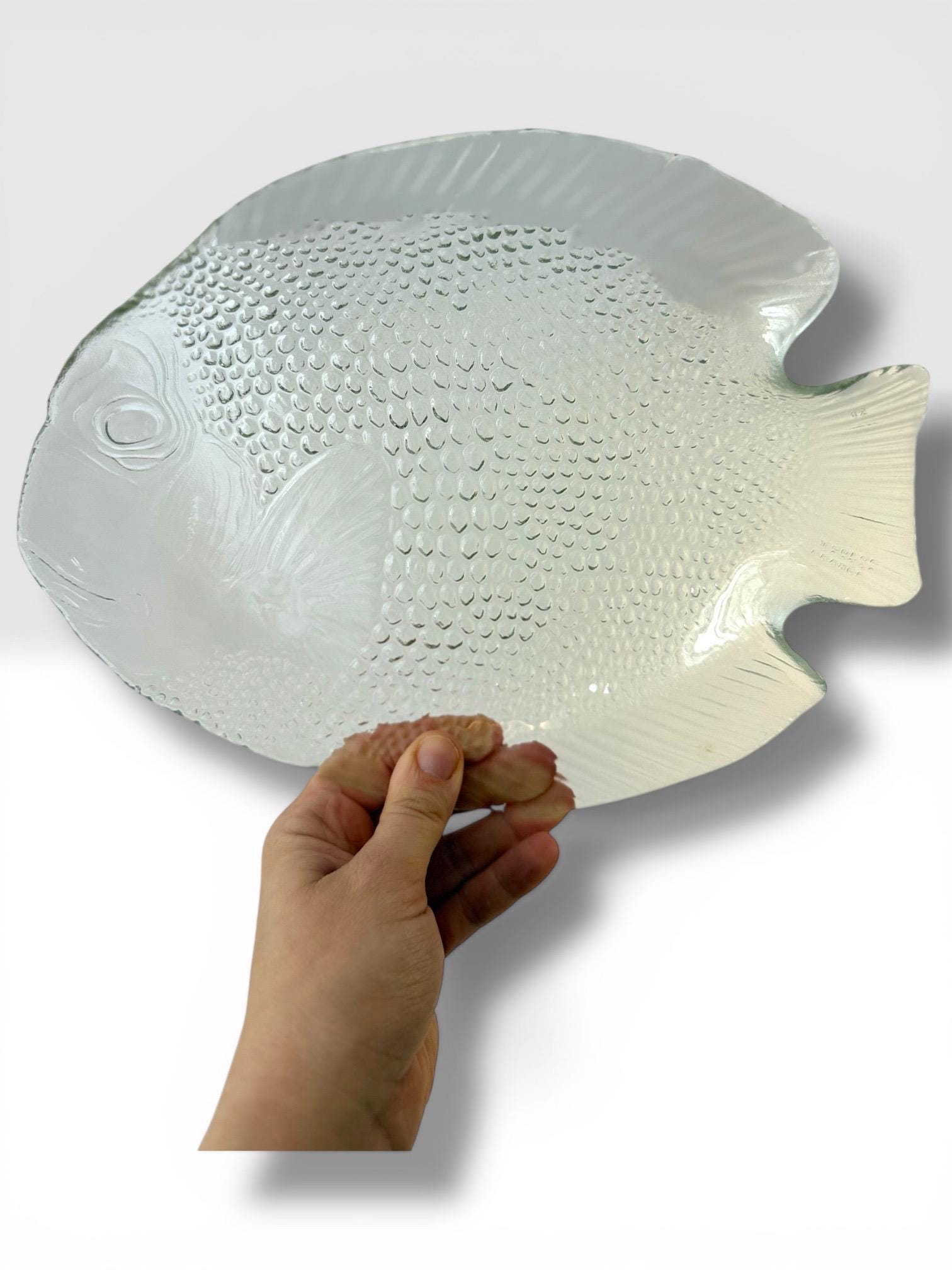 Arcoroc fish plates - Etsy 日本