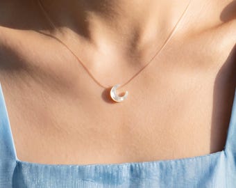 Collier lune avec perles invisibles, pendentif lune coquillage flottant, chaîne transparente, bijoux célestes pour elle, cadeau d'anniversaire pour maman