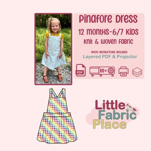 Könnte beinhalten: Eine digitale Illustration eines Latzkleides mit einem bunten Karomuster. Der Text "Pinafore Dress" befindet sich über der Illustration, und der Text "12 months-6/7 Kids knit & woven Fabric" befindet sich unter der Illustration. Der Text "Photo Instructions Included Layered PDF & Projector" befindet sich darunter. Der Text "Little Fabric Place" befindet sich unter der Illustration in einer wolkenförmigen Grafik.