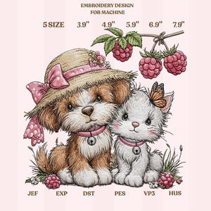 Op de afbeelding: Machineborduurontwerp met een bruine puppy met een strooien hoed met een roze stippenstrik en een wit kitten met een vlinder op het oor. Inclusief frambozen, de tekst EMBROIDERY DESIGN FOR MACHINE, 5 SIZE, 3.9", 4.9", 5.9", 6.9", 7.9" en de bestandsformaten JEF, EXP, DST, PES, VP3, HUS.
