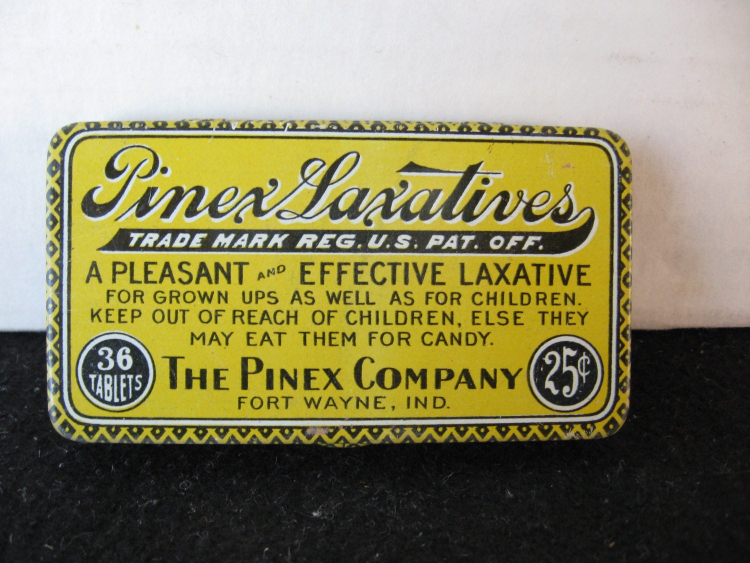 1940 Fort Wayne Indiana Tin Can Pinex Laxatives The Pinex Company 