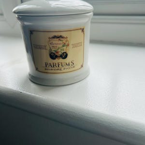 Vintage French Small Parfums Honoré Payan White Ceramic Lidded Pot- Carnation Extrait Triple