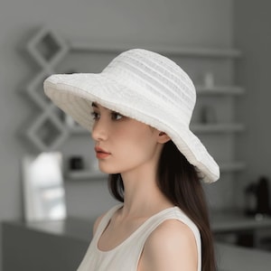 Foldable Wide Brim Sun Hat for Women Packable Cotton Beach Hat Large Floppy Summer UV Protection Canvas Hat Foldaway Travel Sunshade GiftHer