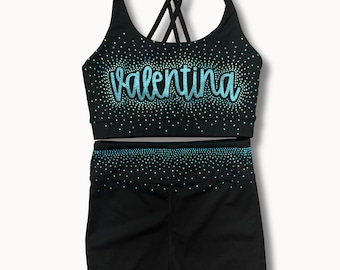Conjunto de top corto y shorts de animadora con pedrería personalizada, ropa personalizada para animar a tu equipo.