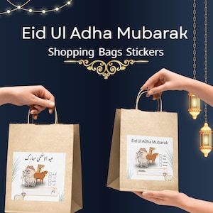Puede incluir: Dos bolsas de papel marrón con etiquetas blancas con ilustraciones de animales y el texto "Eid Ul Adha Mubarak". Las bolsas tienen asas blancas y están sujetas por manos. El fondo es azul oscuro.