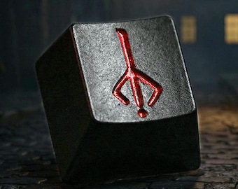 Bloodborne Hunter's Mark Artisan Keycap – Hand-Painted Resin Cherry MX Escape Key