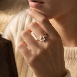 Geometrische Davidsterring, 14K goud 925 zilveren in elkaar grijpende driehoeksring, minimalistische heilige geometrie sieraden, cadeau voor mannen vrouwen
