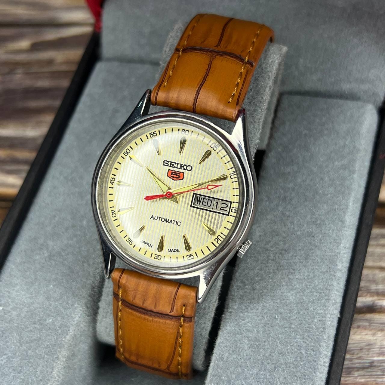 Vintage seiko 5 - Etsy 日本