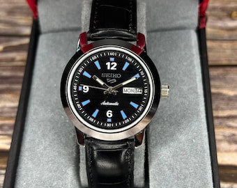 Vintage Seiko 5 Sports 100m Automatic 23jewels Blue Dial Date/day