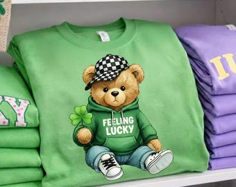 St. Patrick's Day-nalle med lyckokänsla, PNG-design med sublimering, St Patricks nalle, irländsk PNG, lyckosamrock, St Patricks dag-png