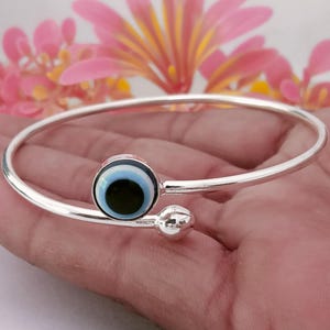 Minimalist Blue Evil Eye Manschette Armband - Sterling Silber Glücksbringer Armreif