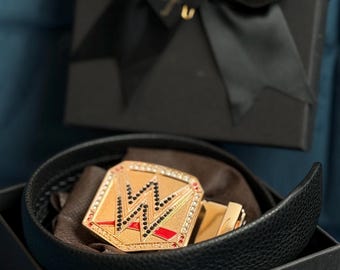 WWE Gold Wrestling Gürtel - Metallschnalle & Lederriemen