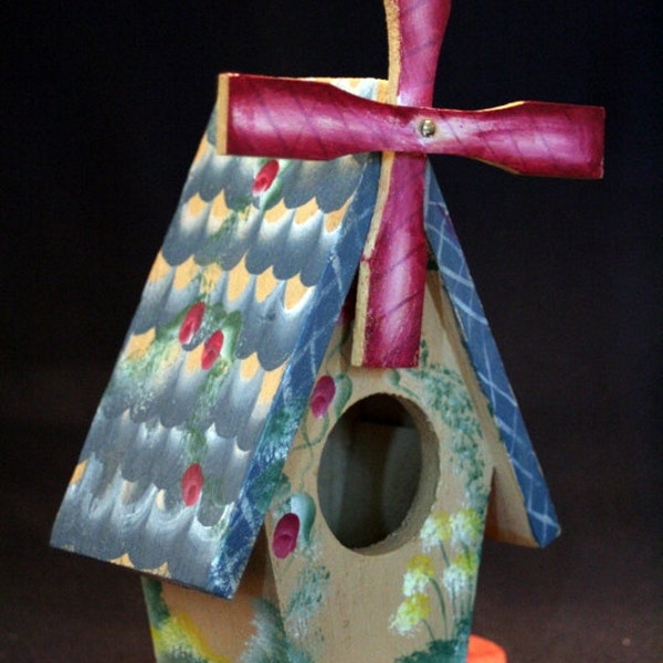 Shabby chic original design birdhouse