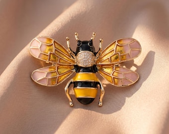 Broche de abeja esmaltado pintado a mano, lindo pin de solapa de insecto, pin de abejorro para chaqueta, sombrero o bolso, regalo para amantes de la naturaleza, joyería de polinizadores