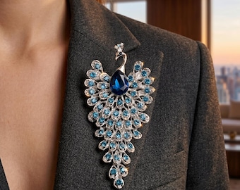 Broche de pluma de pavo real con cristales, broche de pájaro con diamantes de imitación brillantes para blazer, abrigo o bufanda, accesorio de estilo vintage glamuroso, regalo para mujer.