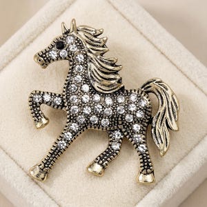 Horse Brooch - Etsy