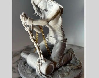 Breaking Chains Sculpture – Addiction Recovery Art, Sobriety Anniversary, AA NA Sponsor Gift