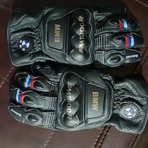 BMW M1000RR läderhandskar i motorcykel | CE-skyddade racinghandskar | Premium bikerhandskar i kohud