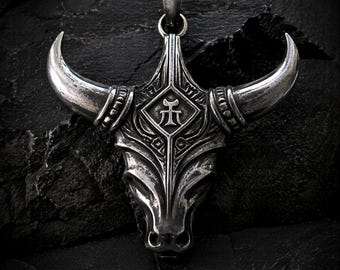 Collar de toro sagrado de plata de ley, dije de toro vikingo / collar de toro de la mitología nórdica para hombre / regalo de collar de toro gótico