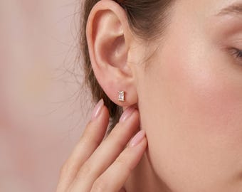 18K Gold Filled CZ Baguette Ohrstecker Paar Zierliche Minimalist Rechteck Ohrstecker Kleine Knorpel Helix Ohrringe Geschenk für Sie