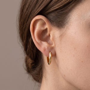 18K Gold Filled Geometric Hoop Earrings, Sleek Angular Polished Hoops, Modern Minimalist Jewelry for Everyday Wear, Parties & Travel
