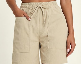 Casual damesshorts met trekkoord in de taille – effen kleur, losse pasvorm, zomerse shorts met zakken, comfortabel voor elke dag.
