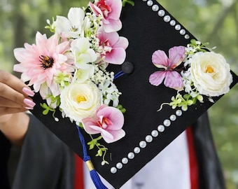 Graduation Cap with Floral Crown, Class of 2026 Grad Hat, Unique Decorated Graduation Cap, College Graduation Photo Prop Gift