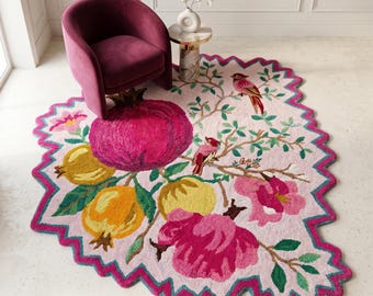 Alfombra de lana rosa con estampado floral de pájaros, alfombras personalizadas con diseño de granada tejidas a mano de forma irregular.