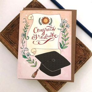 Tarjeta de graduación, gorro, pergamino, sombreros fuera para la fiesta del graduado, graduado, felicitaciones, fiesta, médico, escuela, enfermera, maestro, tarjeta, graduado, clase de 2026