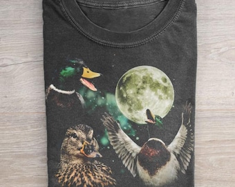 Three Duck Moon Shirt, Funny Mallard Duck Tee, Duck Lover Gift, Retro Wolf Moon Parody Graphic T-shirt, Vintage Ironical Meme Top