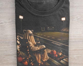 Tis The Season Ghost Bear Football Shirt, Spooky Fall Season Tee, Retro Autumn Sports Graphic Top, Halloween Gift, Unisex Streetwear