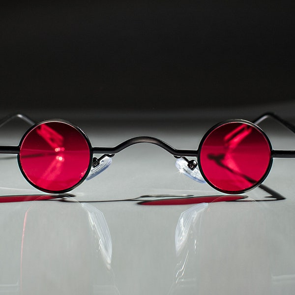 Red Goth Steampunk Sunglasses 1910s Small Goth Vampire Victorian Shades Black Metal Frame Cyberpunk Industrial Dracula Sunglass Gift Idea
