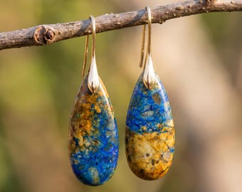 Pendientes colgantes de piedra natural con baño de oro de 18 quilates, pendientes azules, pendientes colgantes estilo boho, regalo para ella.