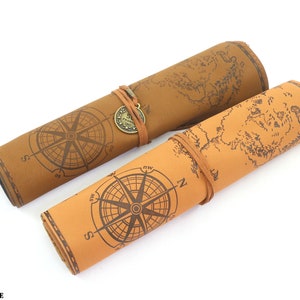 Étui roulé à 3 stylos à plumes sur le thème des pirates