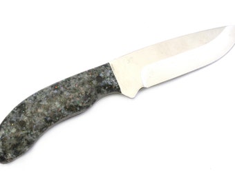 Handmade Crushed Stone Hunting Knife, Bladesmithing done in Gilbert, Arizona