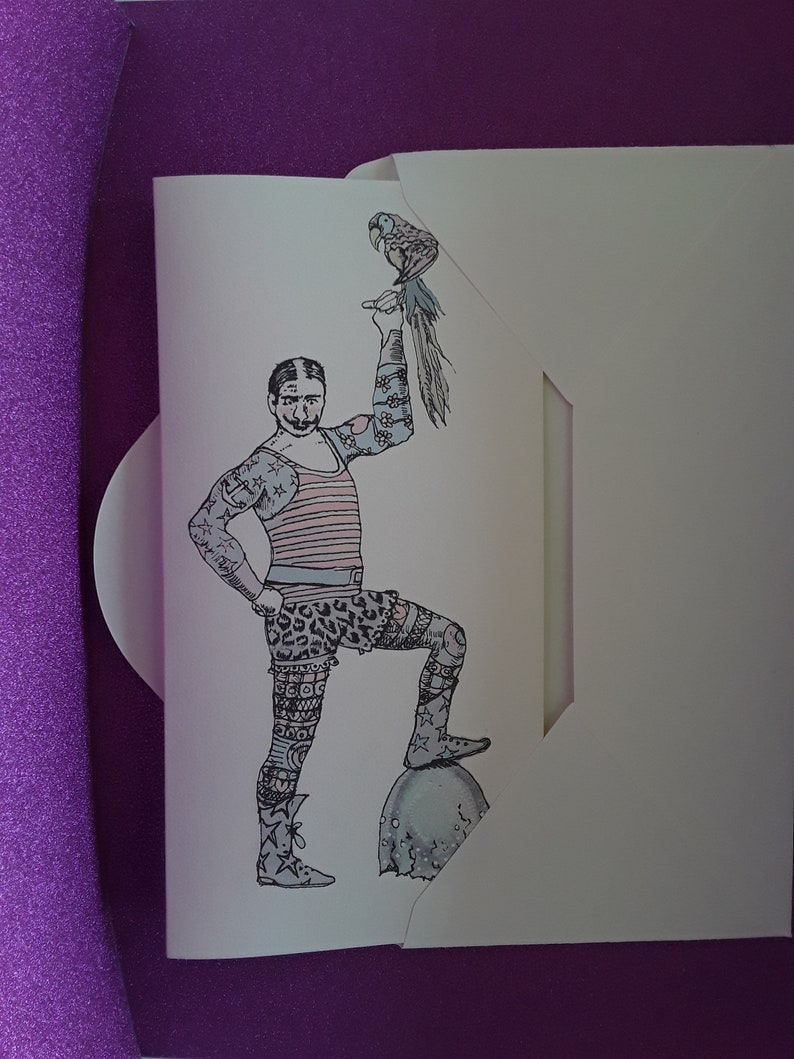 Carte d'anniversaire de cirque, homme fort de cirque, carte de monstre de cirque, illustration d'homme fort, homme fort tatoué, spectacle de monstres, carte étrange image 7