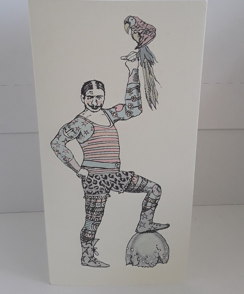 Carte d'anniversaire de cirque, homme fort de cirque, carte de monstre de cirque, illustration d'homme fort, homme fort tatoué, spectacle de monstres, carte étrange image 4