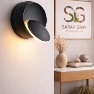 Lampada da parete girevole 350 regolabile, moderna applique a LED, minimalista, nera, illuminazione contemporanea per camera da letto, arredamento d'interni nordico