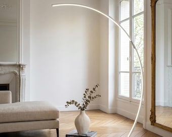 Lampada da terra ad arco moderna, lampada da terra a LED minimalista, arredamento scandinavo per soggiorno.