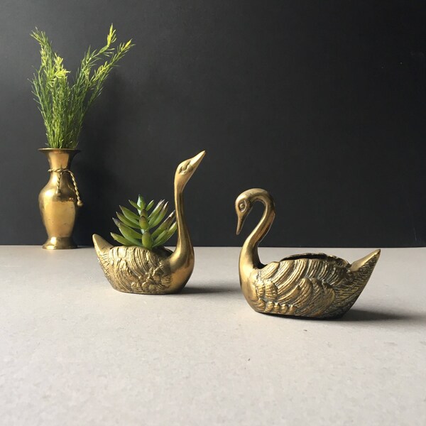 PAIR Vintage Brass Swan Planters, Mid Century Planter, Brass Swans, Brass Ducks, Brass Birds, Retro Brass Home Decor Planter, Boho Decor