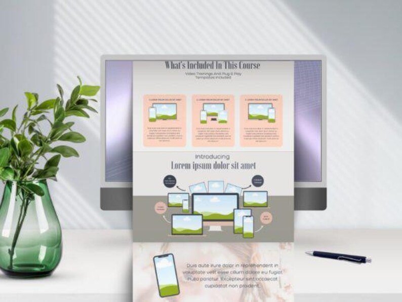 Pode incluir: Um monitor de computador exibindo uma p&aacute;gina da web com o texto "What's Included In This Course" e "Introducing Lorem ipsum dolor sit amet". A p&aacute;gina da web apresenta ilustra&ccedil;&otilde;es de v&aacute;rios dispositivos. Uma planta verde em um vaso de vidro est&aacute; &agrave; esquerda.