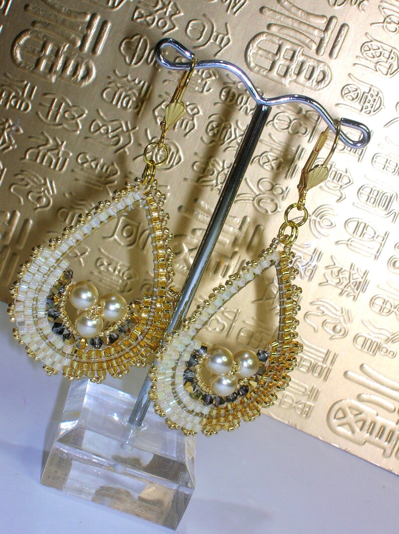 Indira Earrings :: Gold main image 1